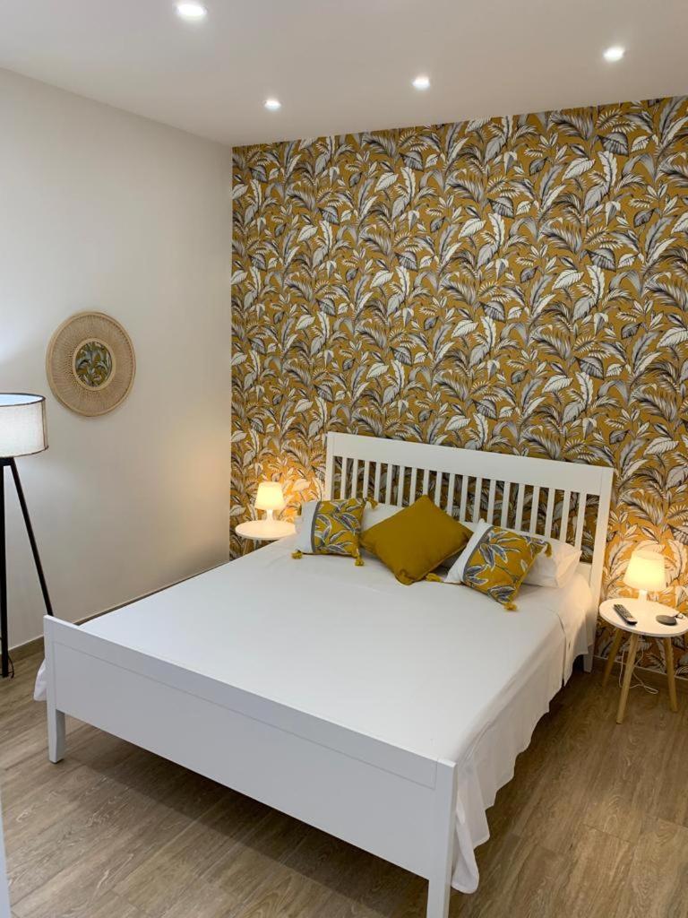 Donna Luisa-Catania Charming Apartman Kültér fotó